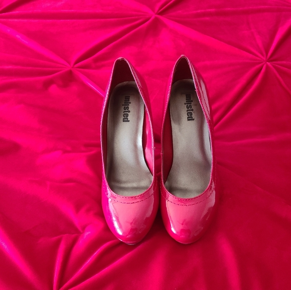 Red dress shoes, Unlisted, Size 7-1/2 - Picture 2 of 4